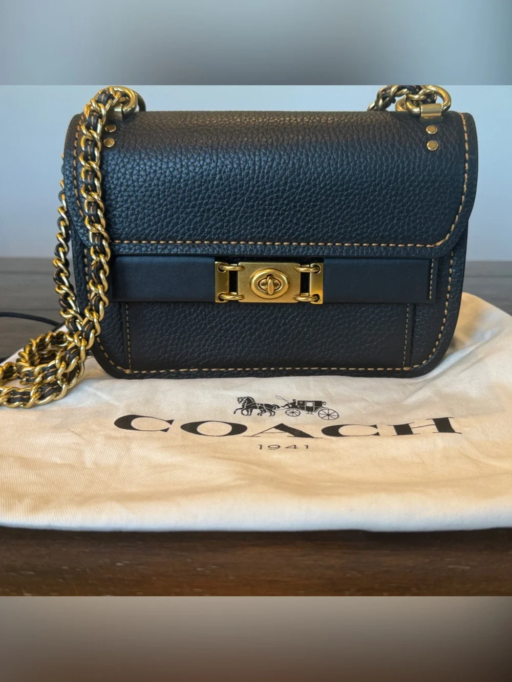 NWOT Rare Coach Black Troupe Pebbled Leather Crossbody with Gold Turnlock